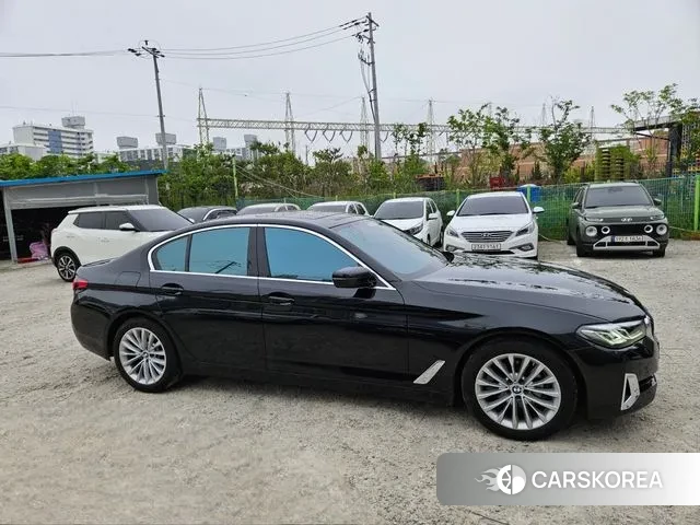 BMW 5 Series (G30) id 3052982 из Кореи 16