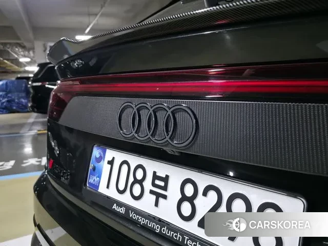 Audi RSQ8 (4M) id 3431369 из Кореи 16