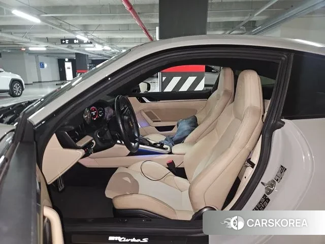 Porsche 911(992) id 3339145 из Кореи 10