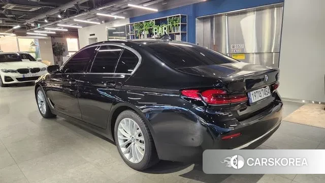 BMW 5 Series (G30) id 3452720 из Кореи 14