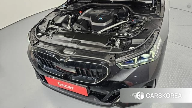 BMW 5 Series (G60) id 3914284 из Кореи 16