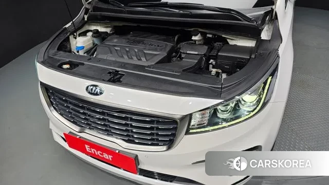 Kia The New Carnival id 3000289 из Кореи 16