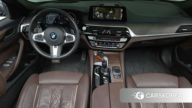 BMW 5 Series (G30) id 4397377 из Кореи 31