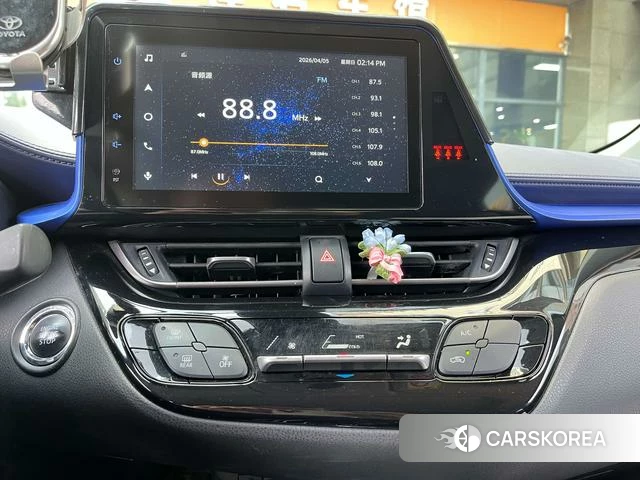 Toyota C-HR id 4221216 из Китая 11