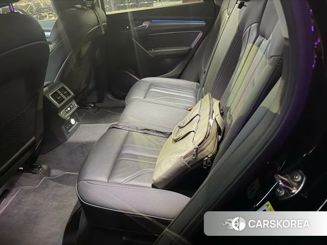 Audi Q5L 2023 Черный из Китая, фото 6