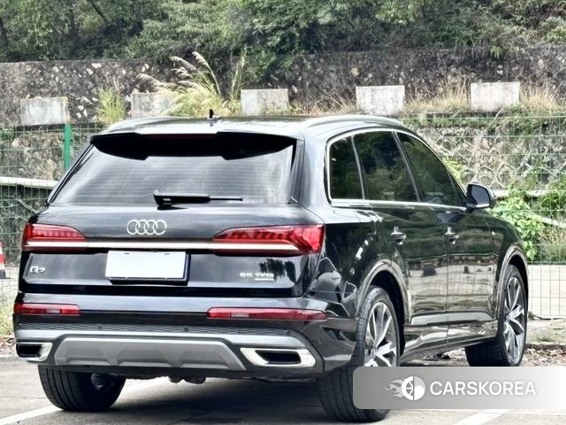 Audi Q7 id 4276992 из Китая 22