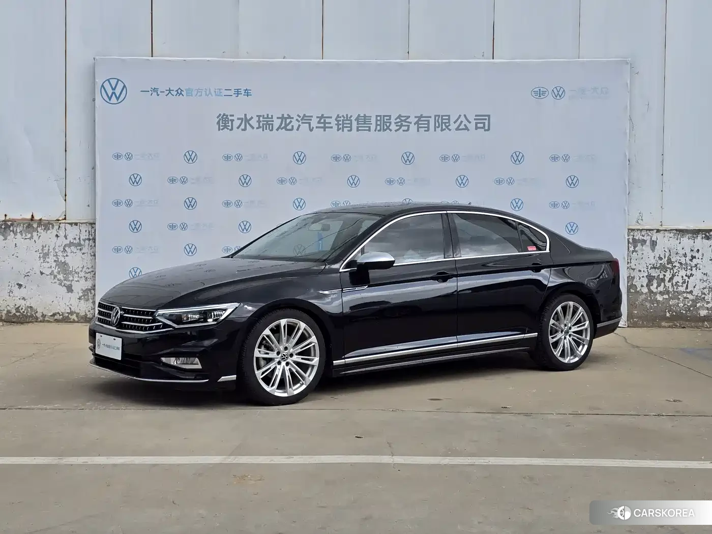 Volkswagen Magotan 2025 Черный из Китая, фото 6