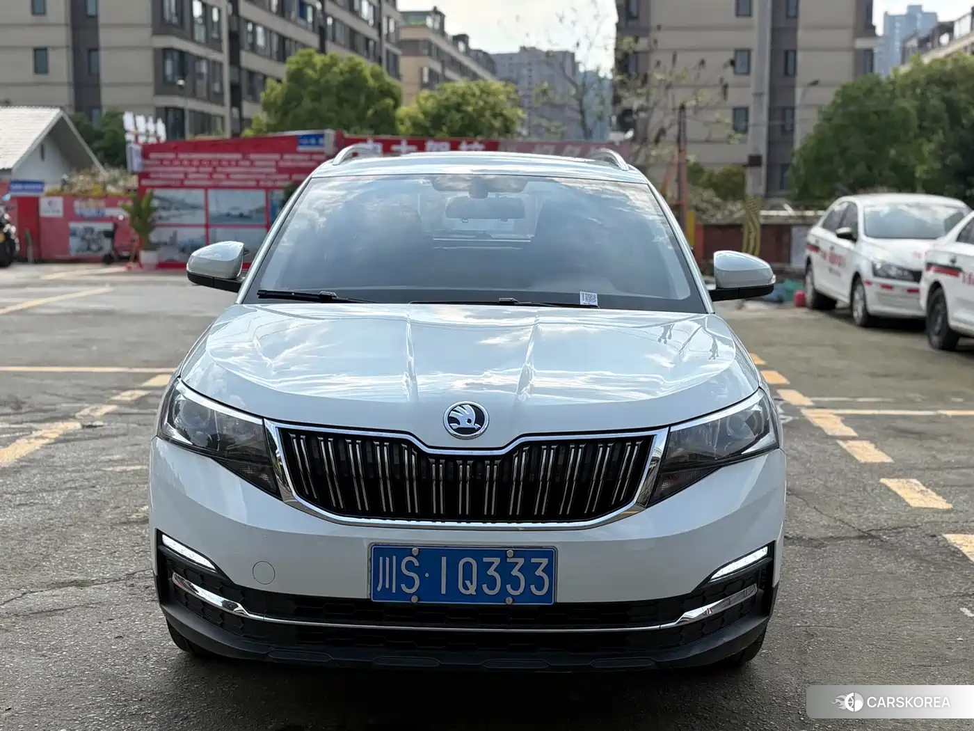 Skoda Komick 2023 Белый из Китая, фото 6