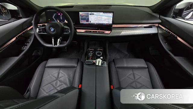 BMW 5 Series (G60) id 4462383 из Кореи 27
