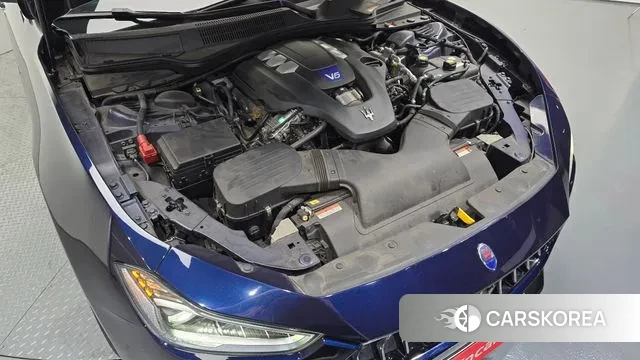 Maserati Ghibli id 2970956 из Кореи 16