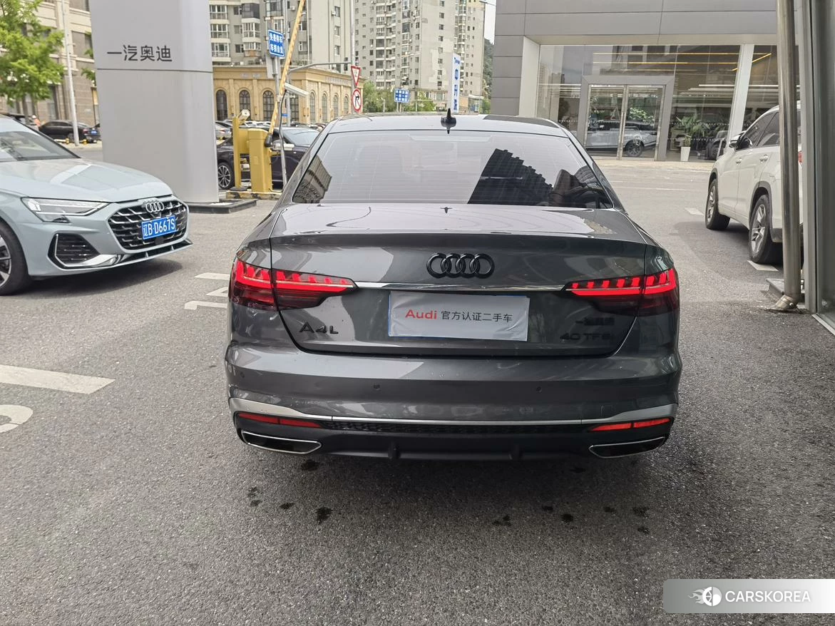 Audi A4L 2020 Темно-серый из Китая, фото 6