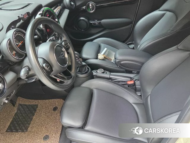 Mini Cooper 2019 Жемчужный цвет из Кореи, фото 6