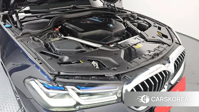 BMW 5 Series (G30) id 3443781 из Кореи 16