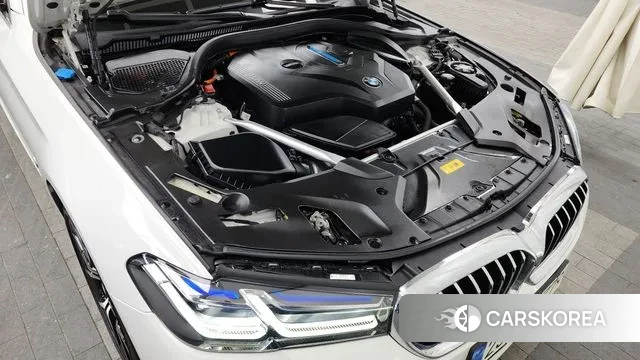 BMW 5 Series (G30) id 3625948 из Кореи 16