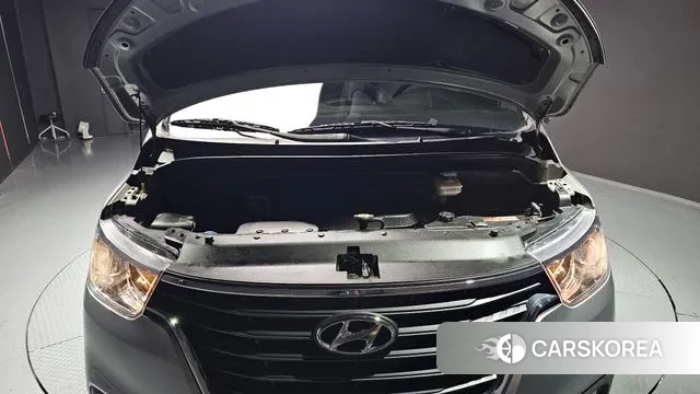 Hyundai The New Grand Starex id 3547469 из Кореи 16