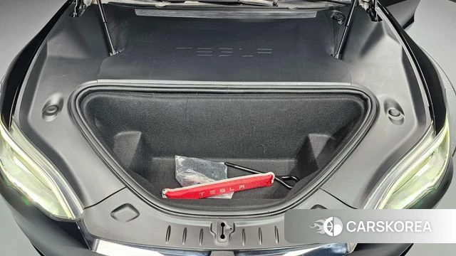 Tesla Model S id 4402684 из Кореи 31