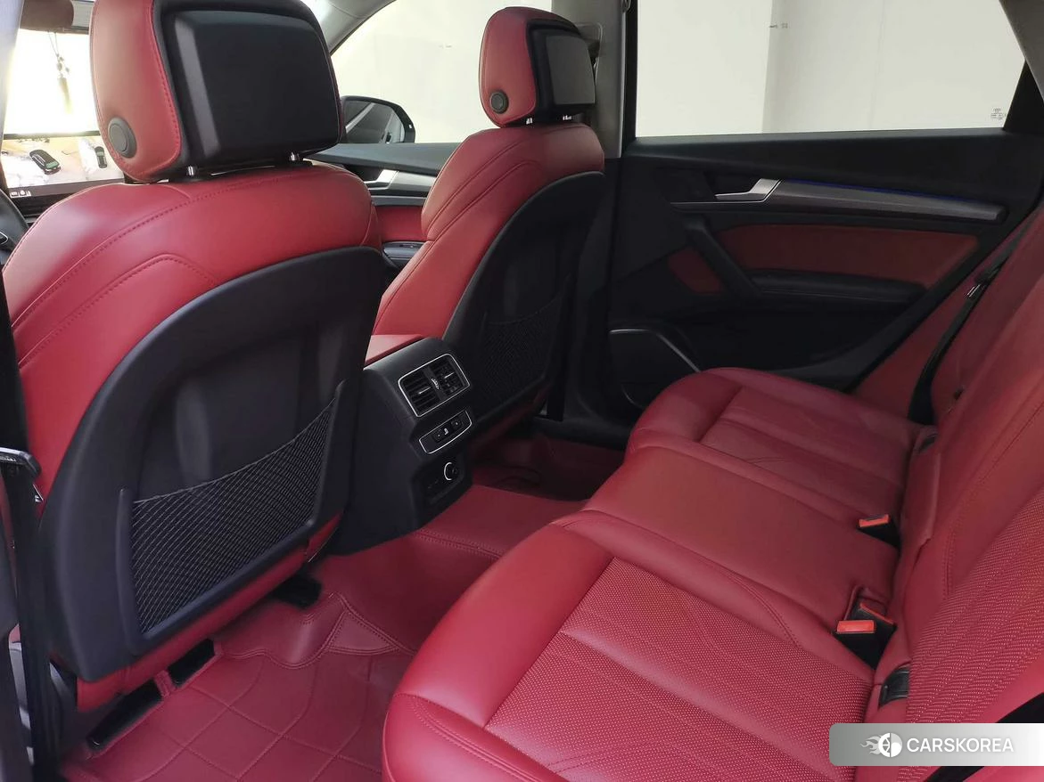 Audi Q5L id 4467738 из Китая 20