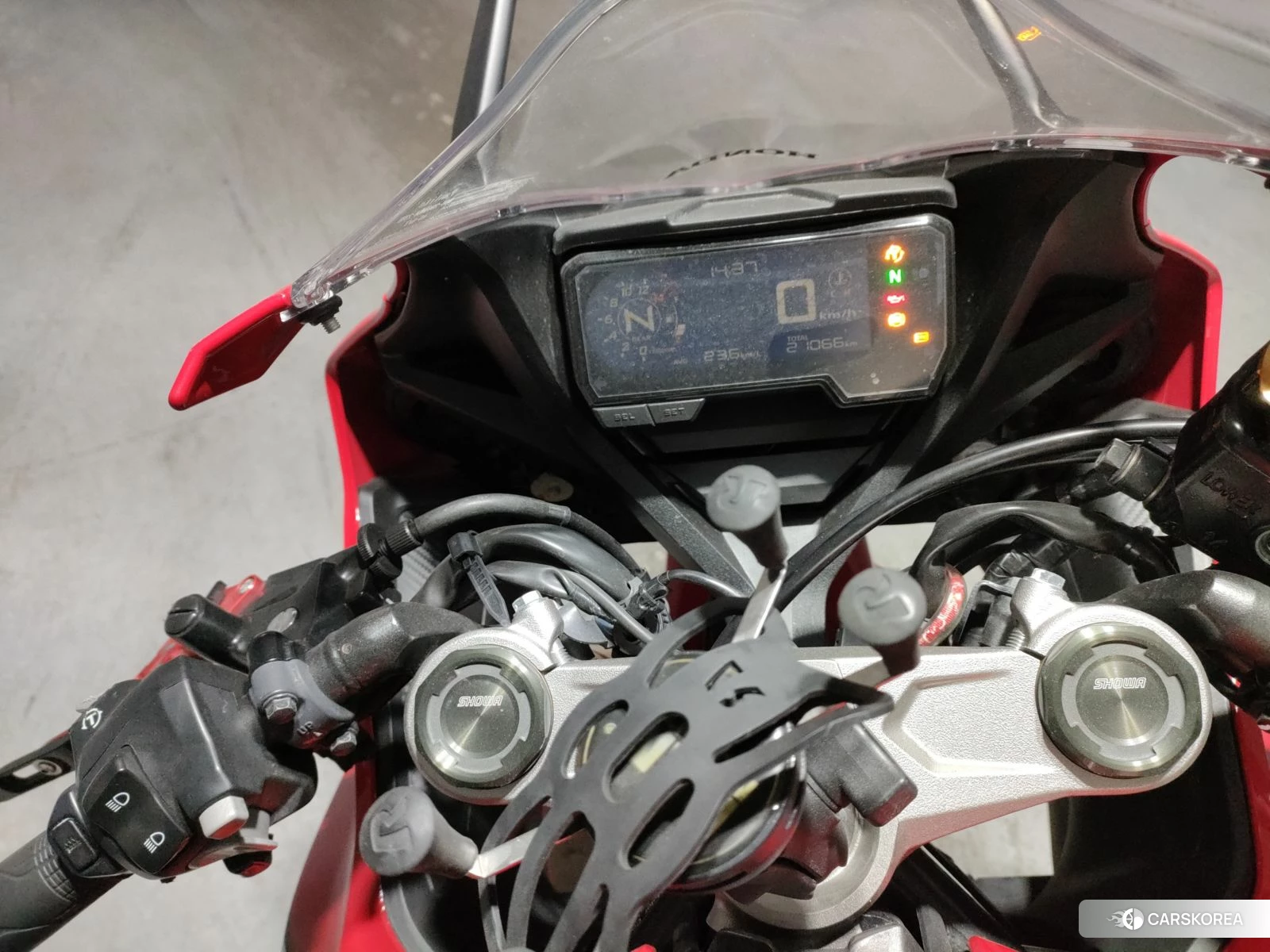 Проданный Honda CBR650R id 4200205 из Японии, фото 6