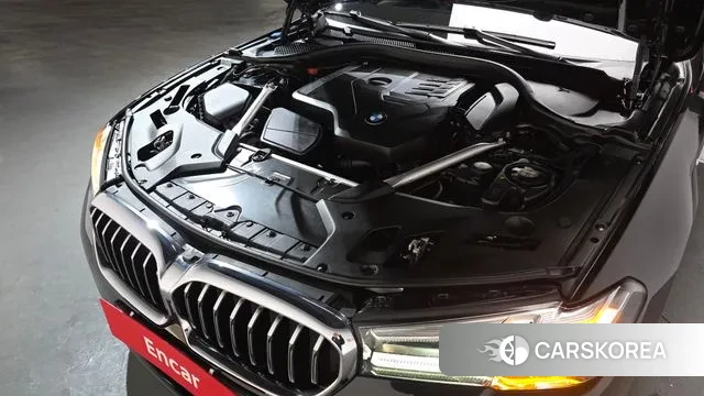 BMW 5 Series (G30) id 3701568 из Кореи 16