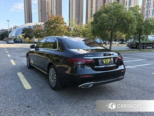 Mercedes-Benz E-class 2023 Черный из Китая, фото 6