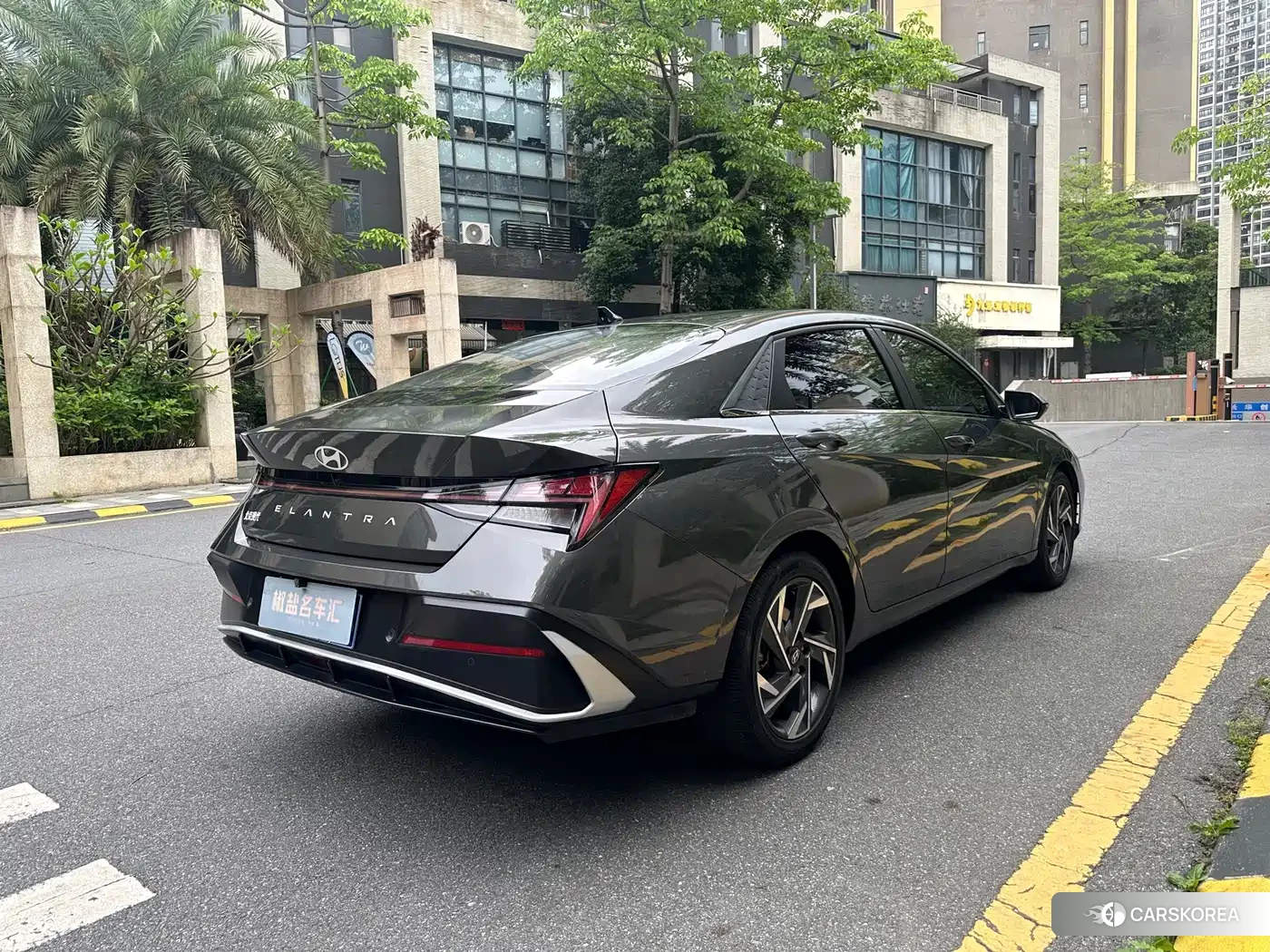 Hyundai Elantra id 4570320 из Китая 18