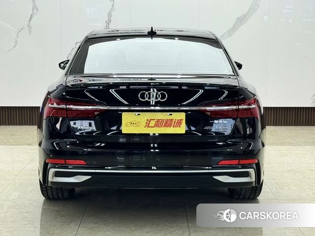 Audi A6L id 4259391 из Китая 16