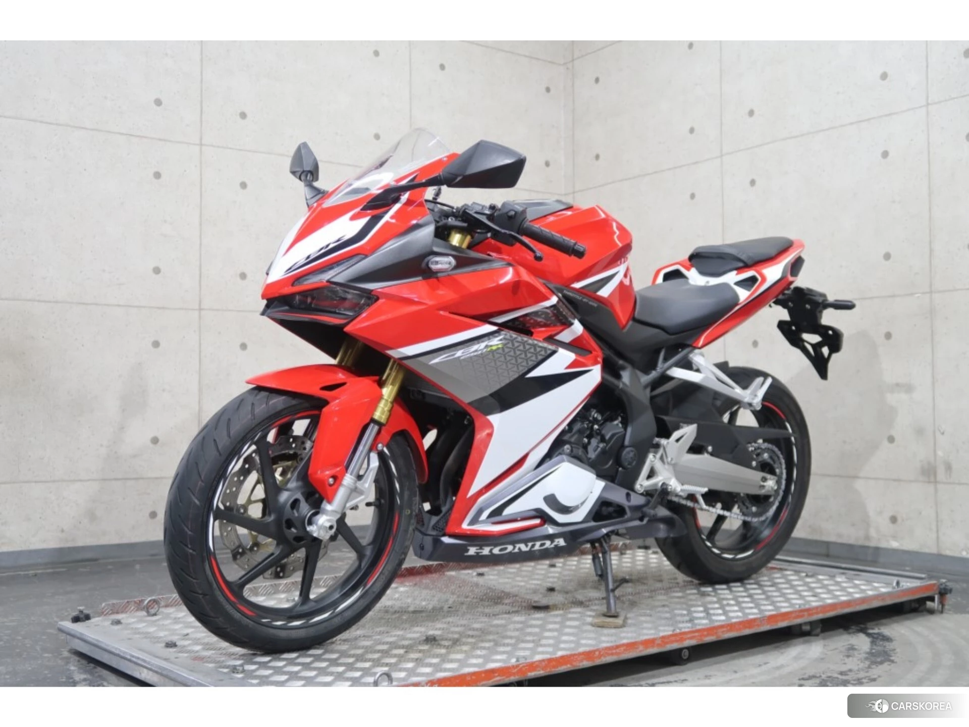 Honda CBR250RR id 4373903 из Японии 6