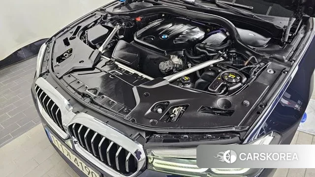 BMW 5 Series (G30) id 3348986 из Кореи 16