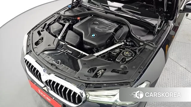 BMW 5 Series (G30) id 3452561 из Кореи 16