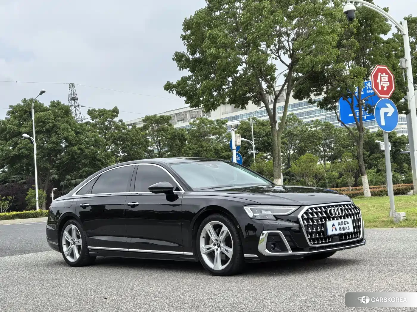 Audi A8 id 4583893 из Китая 13