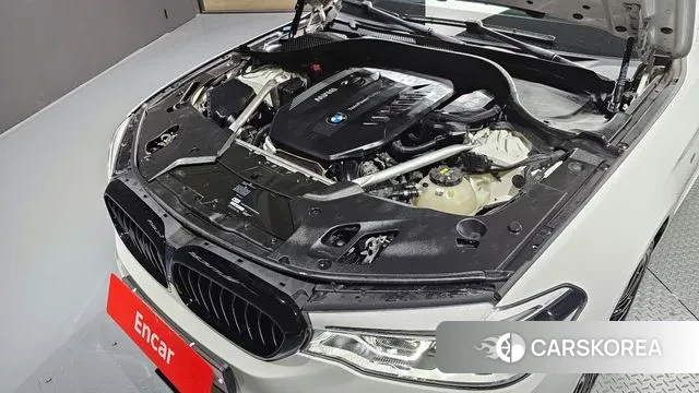 BMW 5 Series (G30) id 3014081 из Кореи 16