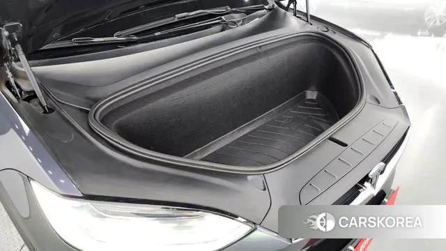 Tesla Model X id 3187228 из Кореи 16