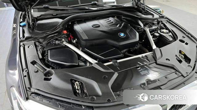 BMW 5 Series (G30) id 4284406 из Кореи 26