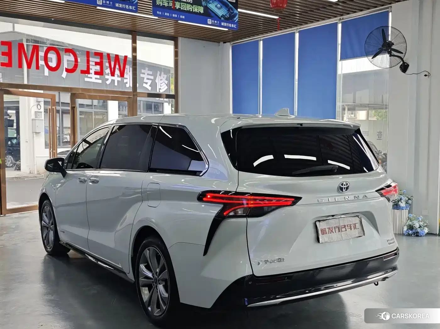 Toyota Sienna id 4599504 из Китая 21
