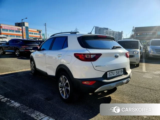 Kia Stonic id 3703793 из Кореи 16