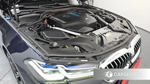 BMW 5 Series (G30) id 3458717 из Кореи 16