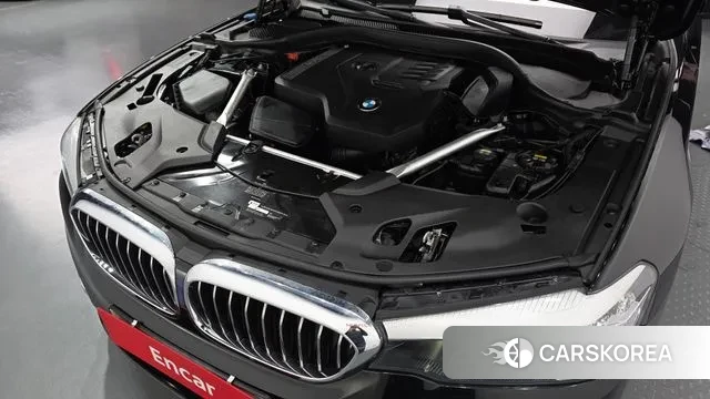 BMW 5 Series (G30) id 3307686 из Кореи 16