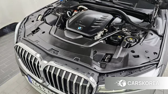 BMW 7 Series (G11) id 3385185 из Кореи 16