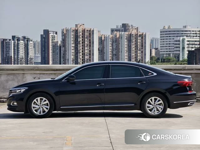 Volkswagen Passat id 4258911 из Китая 11
