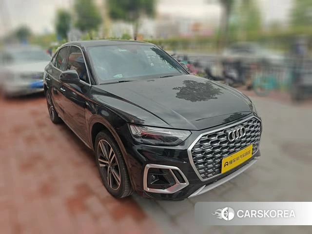 Audi Q5L Sportback 2021 Черный из Китая, фото 6