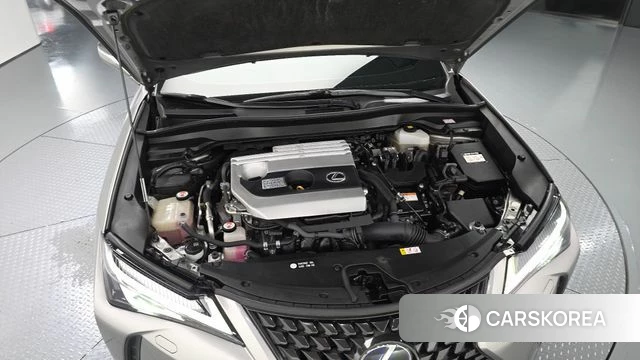 Lexus UX250h id 4651937 из Кореи 16