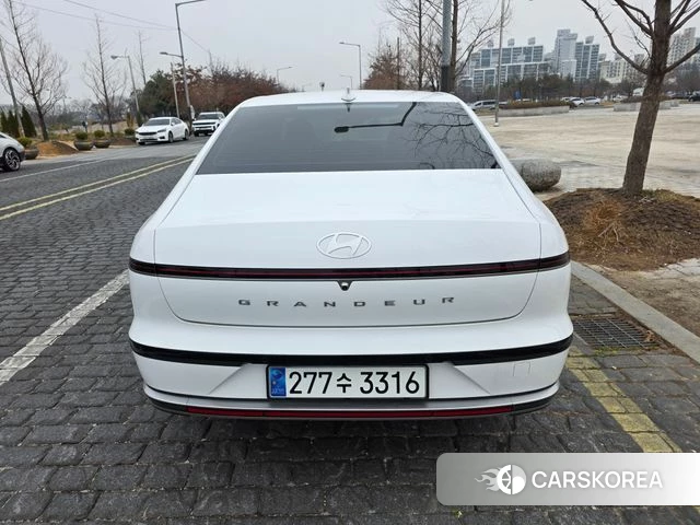 Hyundai Grandeur (GN7) id 3838791 из Кореи 13