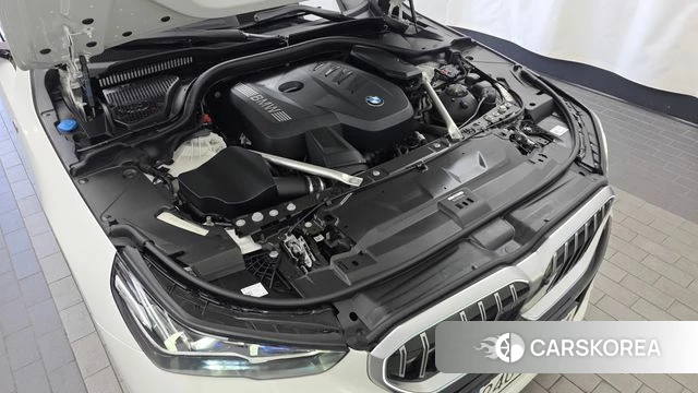 BMW 5 Series (G60) id 4645055 из Кореи 27
