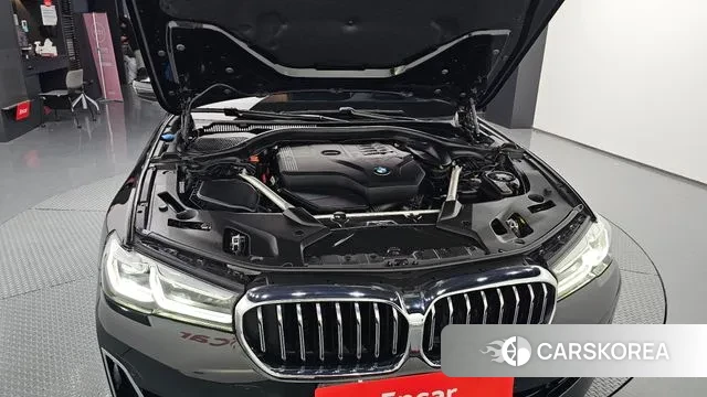 BMW 5 Series (G30) id 3003028 из Кореи 16
