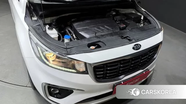 Kia The New Carnival id 3789805 из Кореи 16