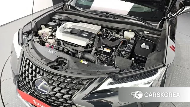 Lexus UX250h id 3055372 из Кореи 16