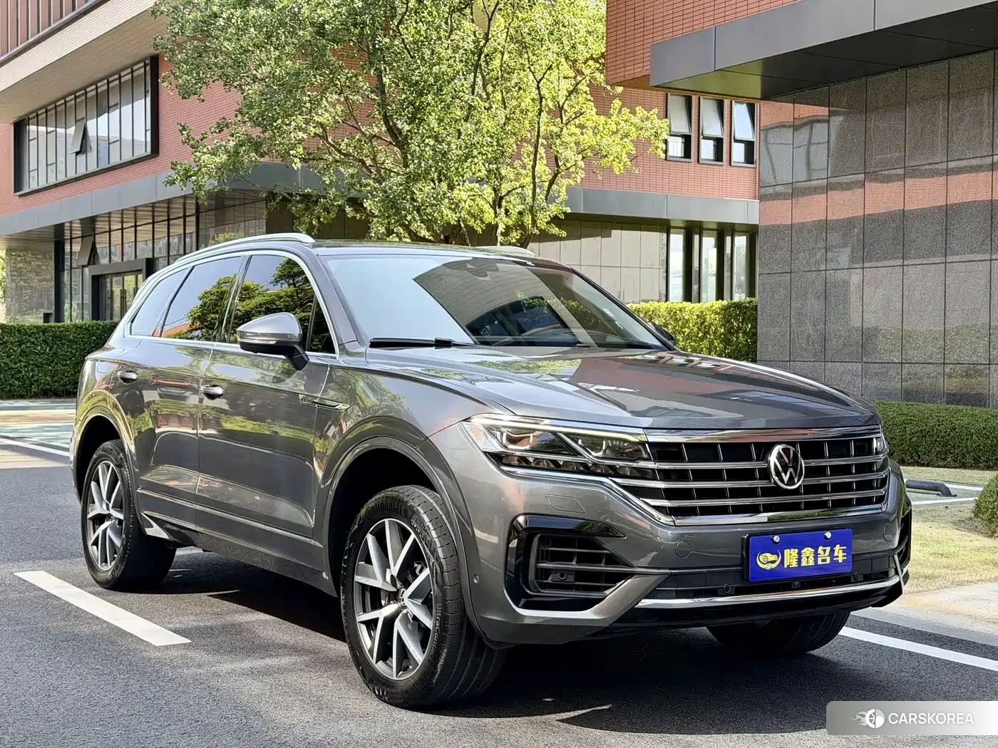 Volkswagen Touareg id 4644730 из Китая 13