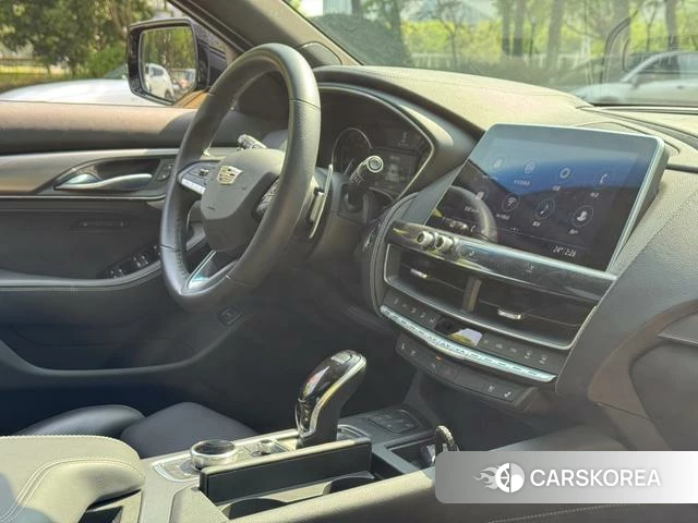 Cadillac CT5 id 4242171 из Китая 14