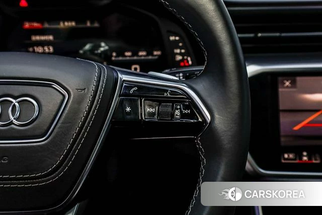 Audi A7L id 4275593 из Китая 30