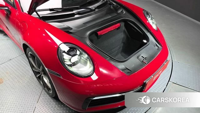 Porsche 911(992) id 4688854 из Кореи 16
